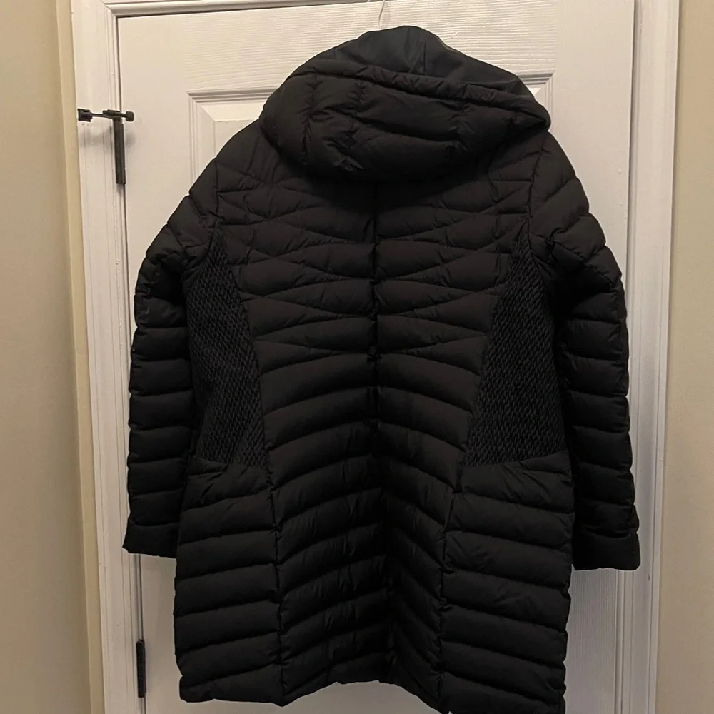 Duluth Trading Co Women's Black Puffer Coat - Picture 6 of 8